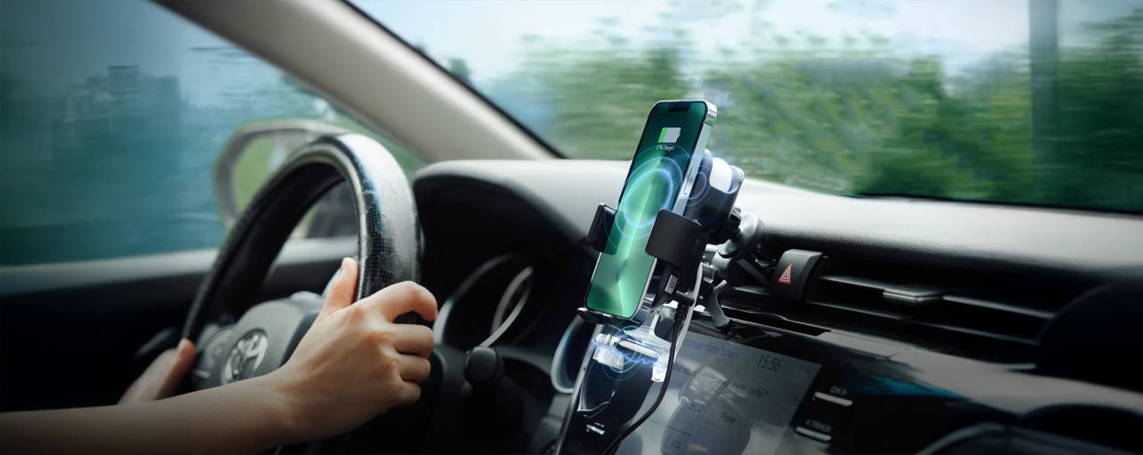 iPhone In-Car Charging Experience with Wireless Charging Solutions