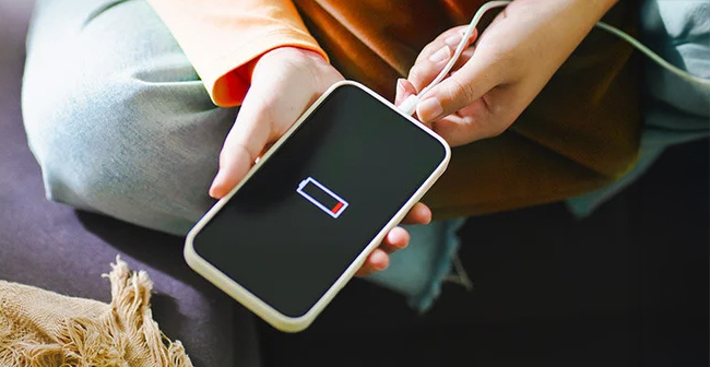 Phone Battery Draining Fast Causes_ Fixes_ and When to Replace the Battery