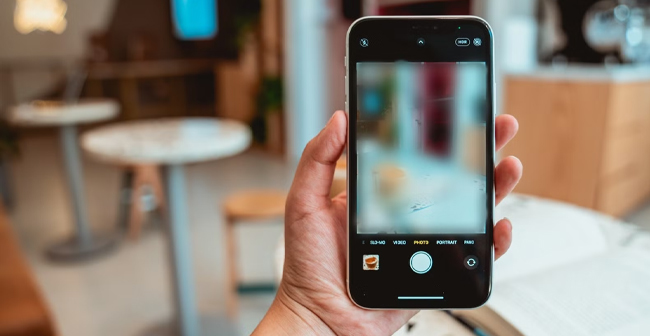 Phone Camera Not Focusing or Blurry Here’s What’s Wrong