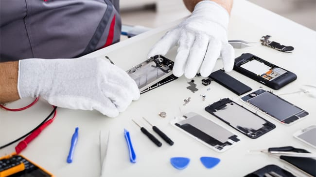 The Smartphone Repair Tech You Need to Know in 2025